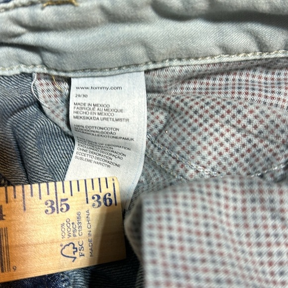 Tommy Hilfiger Relaxed Fit Jeans Men’s Size 29x30 - Picture 8 of 8